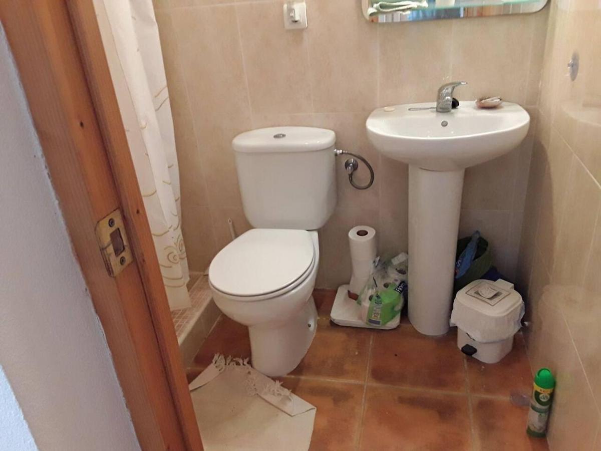 2-Bed Apartment - Sleeps 3 - Parking - Near アルボクス エクステリア 写真
